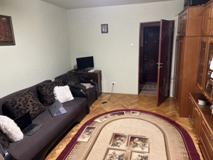 Vand apartament cu două camere