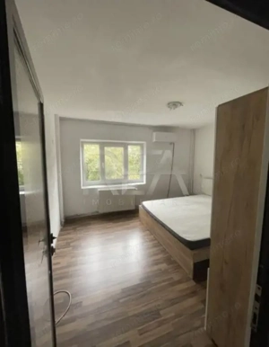 3 camere, decomandat, et 2/4, centrala- Uverturii