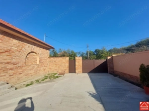 Casa frumoasa in Chisineu Cris - imagine 4