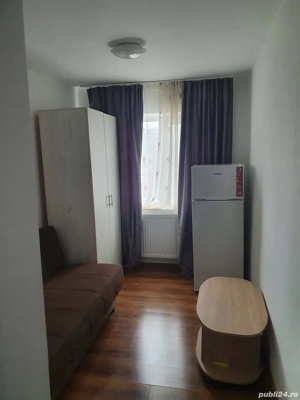 Închiriez garsoniera zona vest cu baie