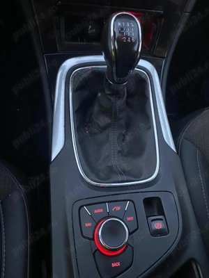 Vand  Opel Insignia COMBI 2.0 Diesel - imagine 7