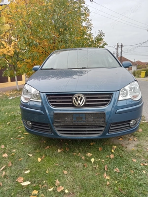 Vând ww Polo Tour 1,4 benzina  - imagine 9 Vând ww Polo Tour 1,4 benzina  - imagine 9