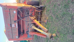 Vand presa baloti model morra