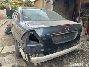 dezmembrez mercedes e220 w211 - imagine 2