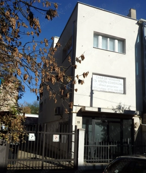 Imobil cu Spatiu Comercial, ideal pentru sediu de firma, Str. Ritmului Nr 15
