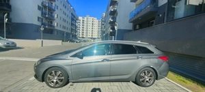 Hyundai i40 Kombi blue 1.7 CRDi DCT Premium  Masina personala Distributie schimbata - imagine 6 Hyundai i40 Kombi blue 1.7 CRDi DCT Premium  Masina personala Distributie schimbata - imagine 6