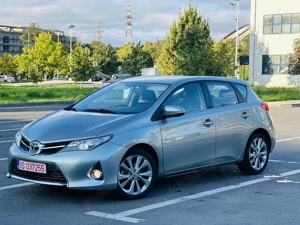 Toyota auris hybrid active Pretul este valabil doar in perioada 11-23 noiembrie - imagine 3