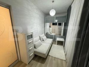 Apartament de vânzare, cu 3 camere, mobilat și utilat, zona centrala - imagine 7