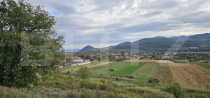 Vila la roșu, 240 mp, teren 93.000 mp - Șoimuș - imagine 4