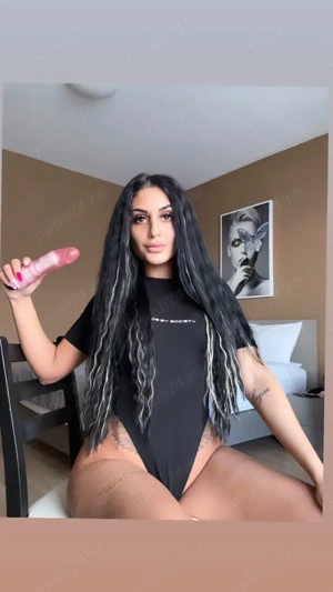 **Giuliaaa** Servicii totale!! 21 ani!! Accept cupluri!!! 