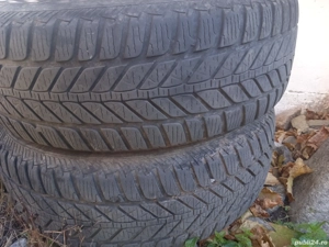 Vand cauciucuri de iarna 215/65/16