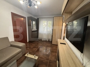 Apartament 3 camere, 46 mp, zona Micro 14 - imagine 3