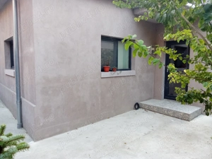 Casa Parter si Etaj zona centrala - imagine 10