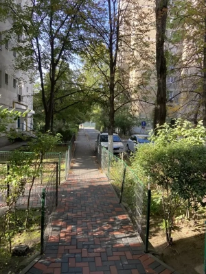 Garsoniera pentru buget mic, Titan Postavarul - imagine 8