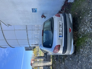 Vând Peugeot 205