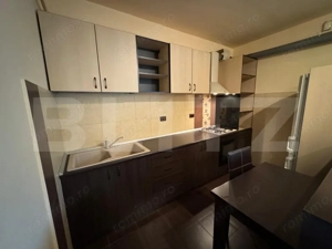 Apartament cu 3 camere, 58 mp, parcare, zona Porii