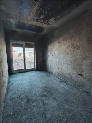 Duplex 5 camere - bucatarie inchisa - dormitor la parter - terasa mare - imagine 12