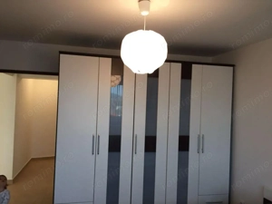 Apartament 3 camere Centru, etaj 3, spatios - imagine 12