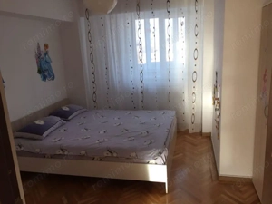 Apartament 3 camere Centru, etaj 3, spatios - imagine 3