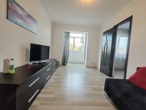 Apartament 2 camere Nord-Negru Voda, etaj 3, balcon, centrala, renovat