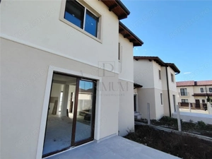 Duplex despartit prin camera tehnica - toate utilitatile- zona excelenta. - imagine 2