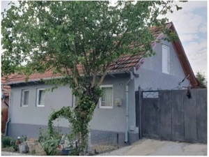 Casa si teren  comuna Forotic, judetul Caras- Severin