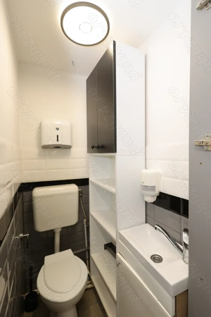 Spatiu comercial de inchiat prevazut cu 380v - imagine 2