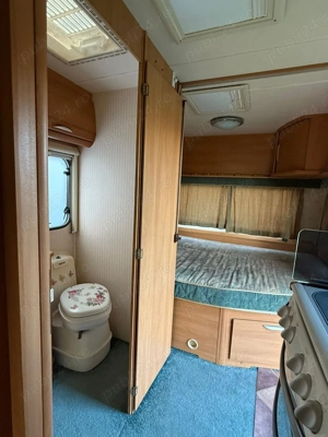 Vand rulota Swift Challanger 2002 in stare tehnica perfecta - imagine 10