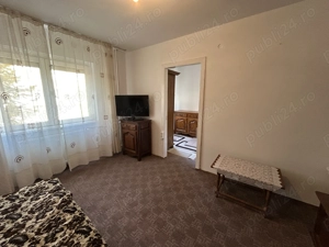 Vand apart.2 cam. in Gradiste,A.Romantei,etaj 3 din 4,renovat - imagine 2