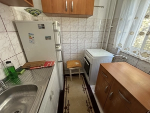 Vand apart.2 cam. in Gradiste,A.Romantei,etaj 3 din 4,renovat - imagine 9