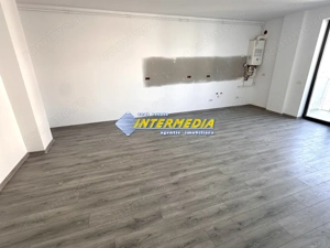 Apartament cu 3 camere 60 mp finisat complet Bloc Nou Alba Iulia  - imagine 4