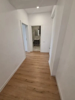 Tomis III , spatii IDEAL BIROURI, 103 mp. , LOC PROPRIU DE PARCARE - imagine 5