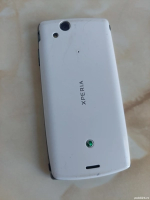 Vând Sony Ericsson Xperia Arc S (LT18i) White   Alb (codat) [poze reale] - imagine 4