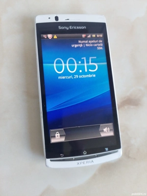 Vând Sony Ericsson Xperia Arc S (LT18i) White   Alb (codat) [poze reale] - imagine 1