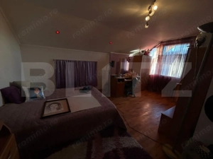 Casă spațioasă cu 2 corpuri , 300 mp– ideală pentru 2 familii – teren 776 mp - imagine 6