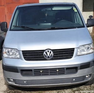 Volkswagen T5 8 + 1 locuri vând sau schimb cu dubă marfă