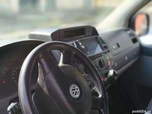 Volkswagen T5 8 + 1 locuri vând sau schimb cu dubă marfă - imagine 4 Volkswagen T5 8 + 1 locuri vând sau schimb cu dubă marfă - imagine 4