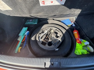 Volkswagen Golf Mk5 1.4 Benzină 2007 Portocaliu 3 uşi - imagine 6 Volkswagen Golf Mk5 1.4 Benzină 2007 Portocaliu 3 uşi - imagine 6