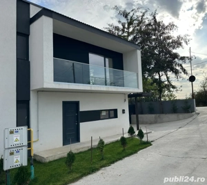 NOU! Casă moderna cu 4 camere, curte proprie și poziție excelentă