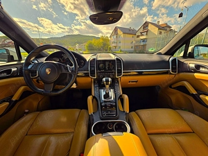 Porche Chayenne - imagine 8