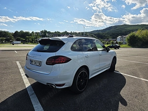 Porche Chayenne - imagine 5