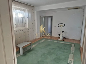 Apartament 5 Camere, 250mp, pretabi lpentru locuit cat si pentru alte activitati - imagine 13 Apartament 5 Camere, 250mp, pretabi lpentru locuit cat si pentru alte activitati - imagine 13