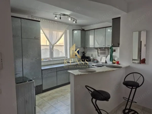 Apartament 5 Camere, 250mp, pretabi lpentru locuit cat si pentru alte activitati - imagine 12 Apartament 5 Camere, 250mp, pretabi lpentru locuit cat si pentru alte activitati - imagine 12