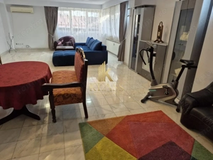 Apartament 5 Camere, 250mp, pretabi lpentru locuit cat si pentru alte activitati - imagine 7 Apartament 5 Camere, 250mp, pretabi lpentru locuit cat si pentru alte activitati - imagine 7