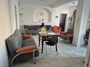 Apartament 5 Camere, 250mp, pretabi lpentru locuit cat si pentru alte activitati - imagine 5 Apartament 5 Camere, 250mp, pretabi lpentru locuit cat si pentru alte activitati - imagine 5