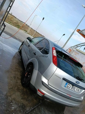 Vând Ford focus 1.6 2007 tdi  - imagine 2