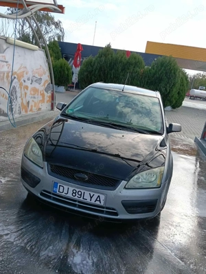 Vând Ford focus 1.6 2007 tdi  - imagine 5