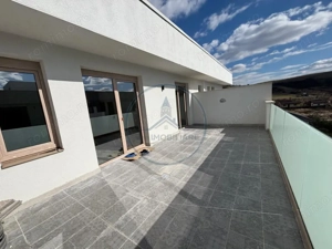 Apartament  Bloc Nou zona Zavoaie plus parcare subterana  - imagine 3