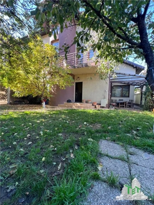 Vila individuala cuplata 6 camere P+E+M, cu incalzire pe centrala si semineu, toate utilitatile si h - imagine 3