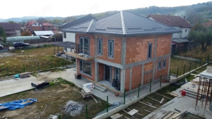 Casă nouă de vânzare în Curtea de Argeș. - imagine 2